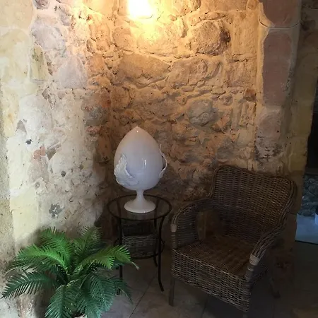 ベッド・アンド・ブレックファスト Il Pomo Bianco Qala